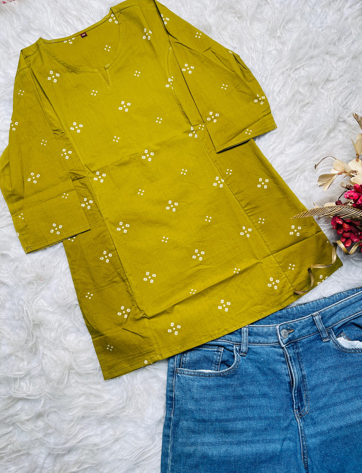 GREEN WITH DOT BLOOM SHORT KURTHI (SU 689)