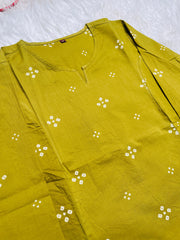 GREEN WITH DOT BLOOM SHORT KURTHI (SU 689)