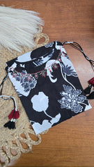 BLACK NIGHTFALL CHARM TOP (SU 436)