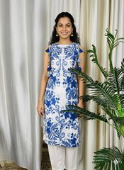 WHITE INDIGO CHARM TOP (SU 431)