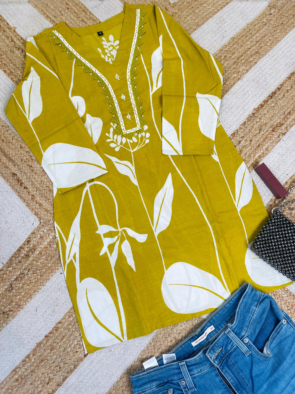 LIME GREEN SHORT KURTHI (SU 674)